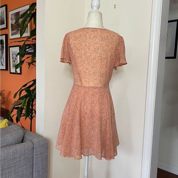 UO Kimchi Blue Flutter Sleeve Chiffon Mini Dress Size 2 - Picture 7 of 14